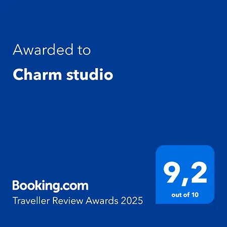 Charm Apartment *